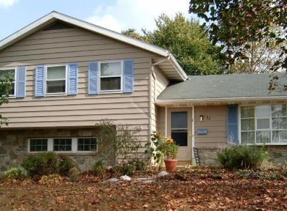 Public Real Estate Auction – 32 Fairview Rd