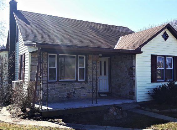 Public Real Estate Auction- 3264 Sweet Arrow Lake Rd, Pine Grove, PA 17067