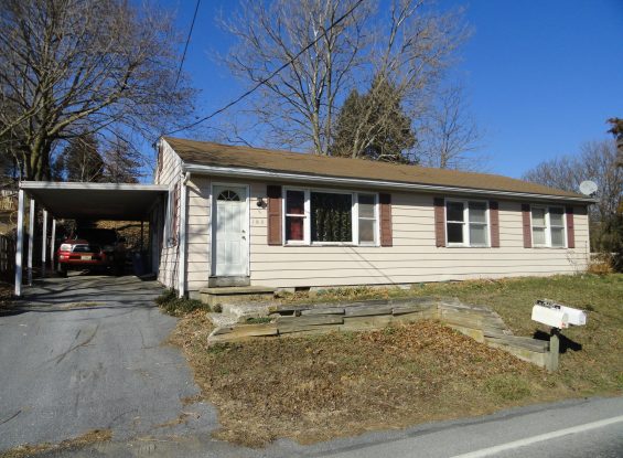 180 E. Farmersville Rd, Ephrata, PA 17522