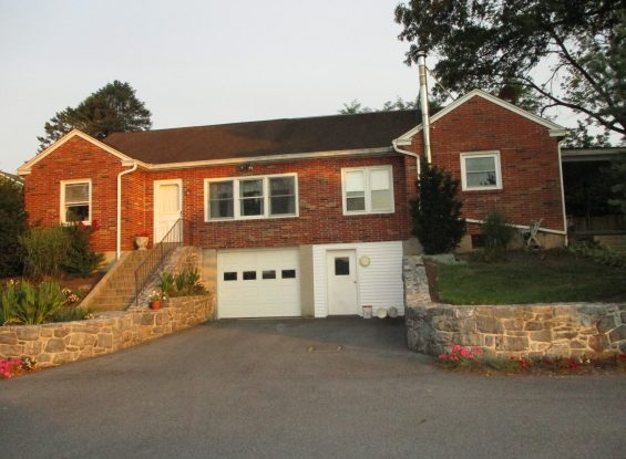 Public Auction- 252 Cats Back Rd, Ephrata, PA 17522