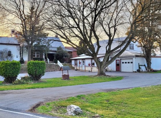 Public Auction 5.5+/- Acres Lancaster County