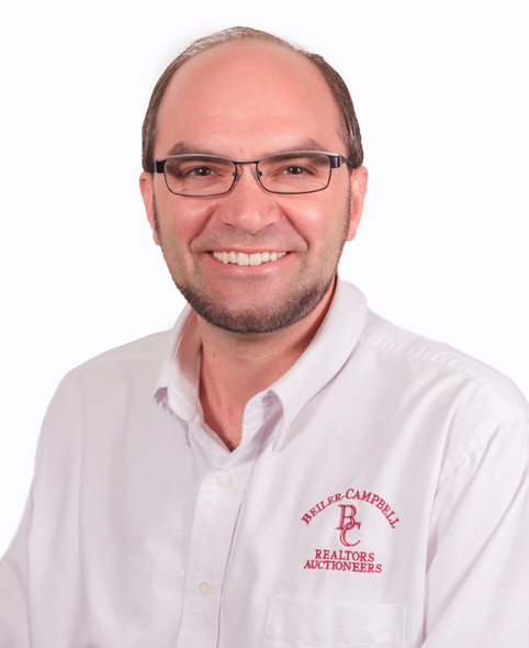 Meryl Stoltzfus - Realtor & Auctioneer