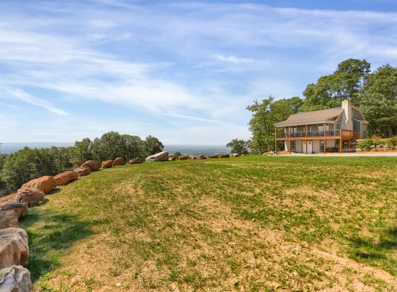 Public Real Estate Auction 141+/- Ac. Cumberland County