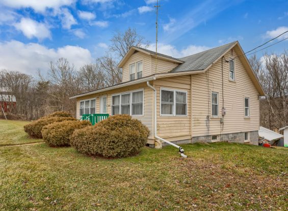 Public Real Estate Auction Landisburg, Perry County