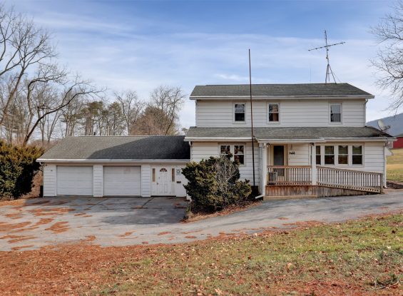 Public Real Estate Auction 33+/- Farm Perry County