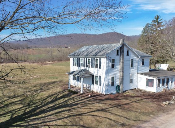 Public Auction- 204 Grays Lane