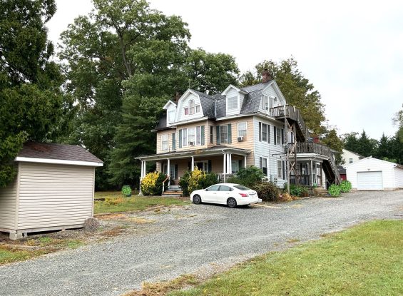 Public Real Estate Auction 1.2+/- Ac 5 Unit House Cecil Co.