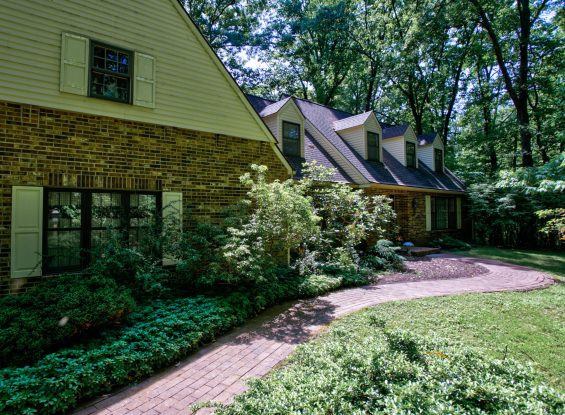 Public Real Estate Auction 5.4 +/- Acres Martic Township