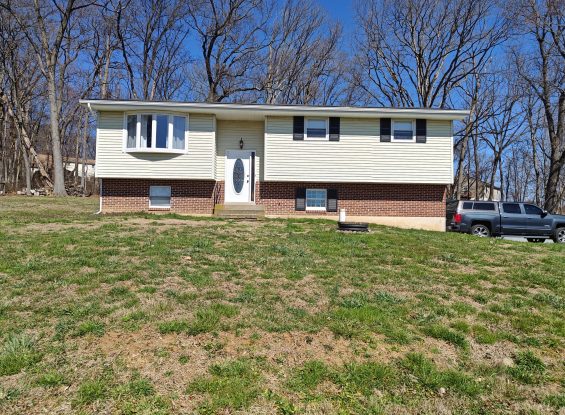 Public Real Estate Auction 3.4+/- Ac. Honey Brook