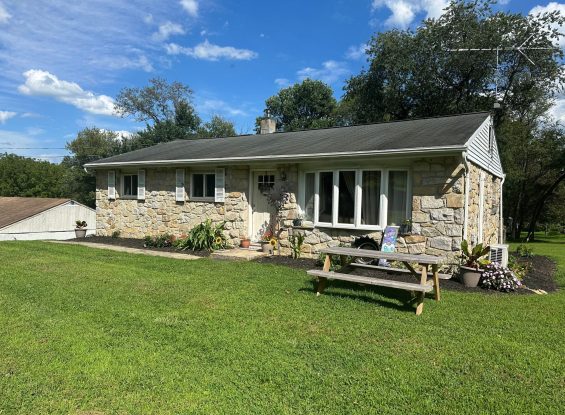 Public Real Estate Auction 2.3 Acres Lancaster Co.