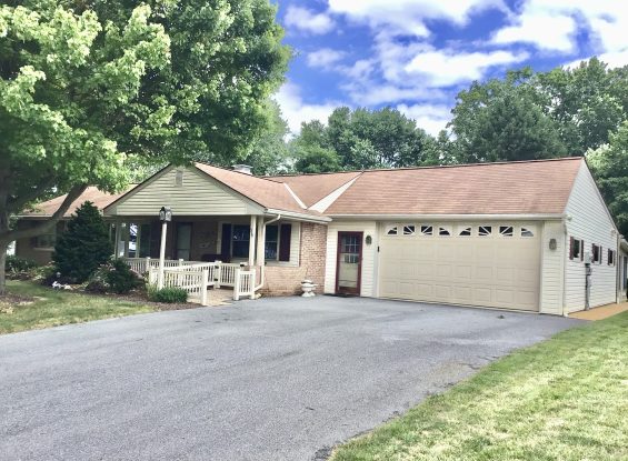 SOLD PRIOR TO AUCTION***********Public Real Estate Auction .34+/- Ac. Quarryville Boro Lancaster Co