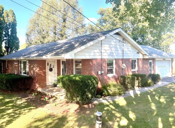 Public Real Estate Auction 1+/- Acre Property Lancaster Co.